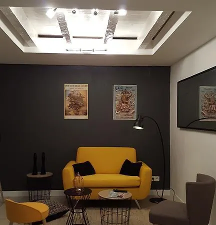 Duplex Au Coeur De דירה